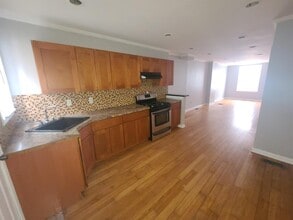 Building Photo - 3025 N Judson St