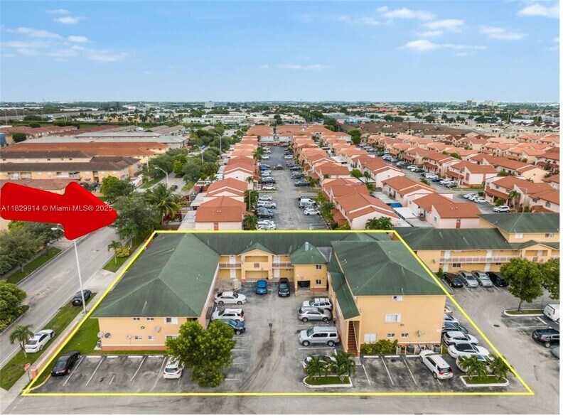 Building Photo - 7965 W 30th Ct