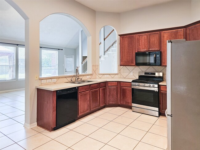 Building Photo - 18118 Yellowstone Trail