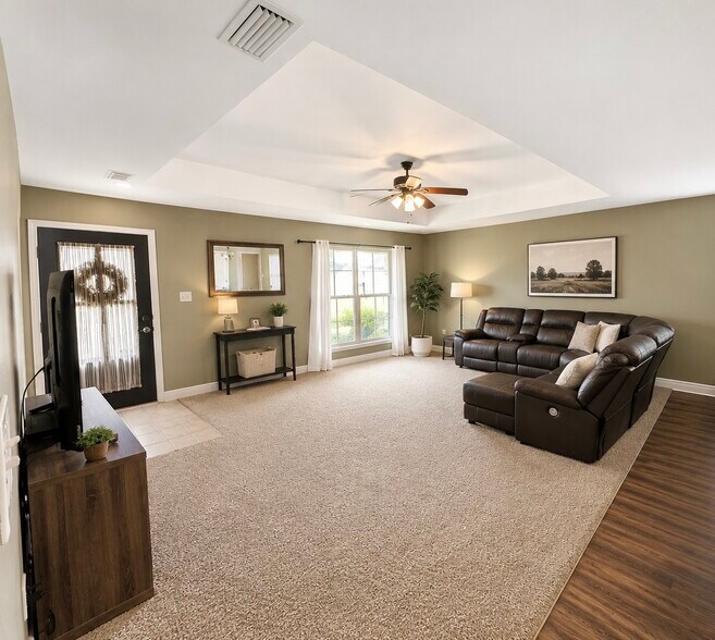Building Photo - 16833 Avery Ln