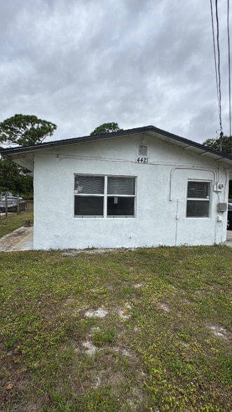 Building Photo - 4421 31st Ave