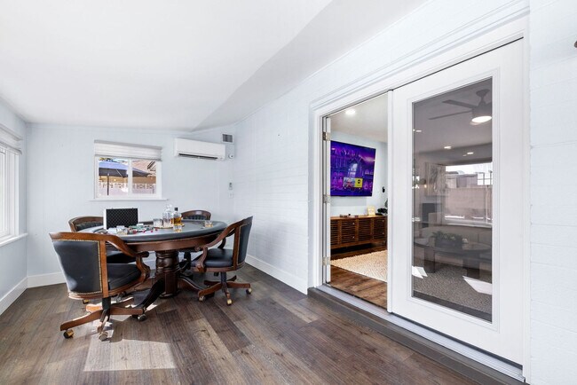 Building Photo - 8259 E Mulberry Ln