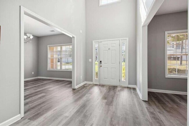 Building Photo - 96 Lenore Ct