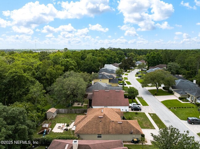 Building Photo - 8575 Crooked Tree Dr
