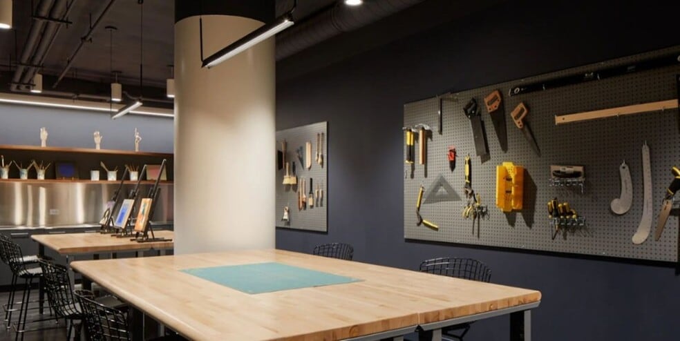 Building Photo - 455 E Waterside Dr