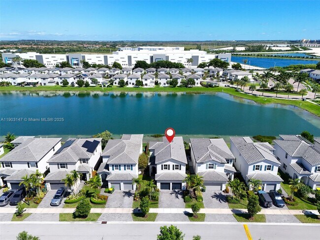 Building Photo - 1411 SE 26th Rd