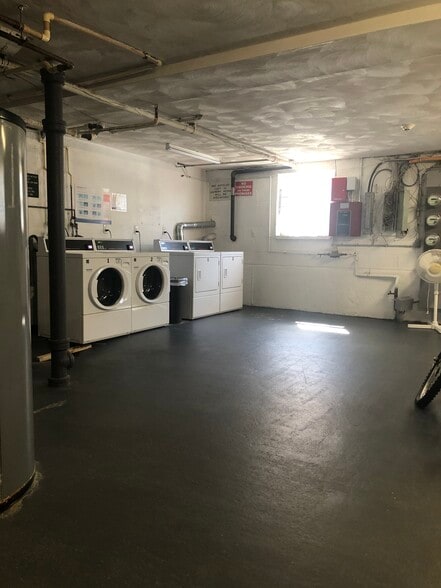 Building Photo - 1105 Lexington St