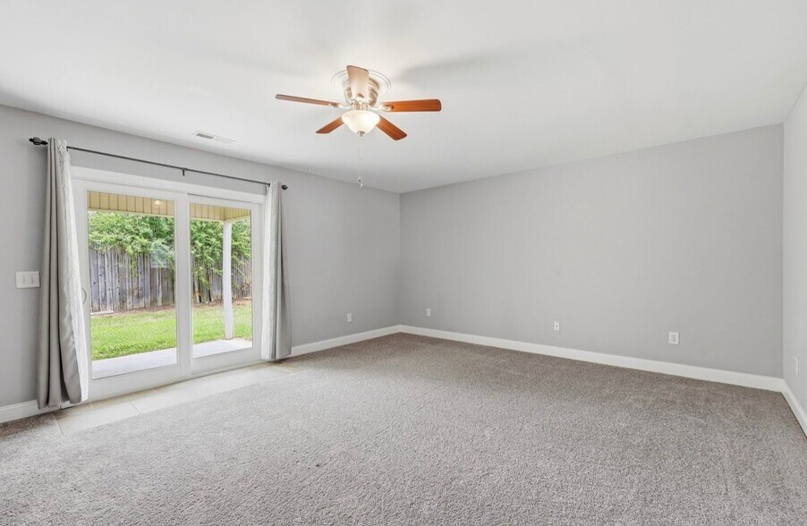Building Photo - 1525 Pine Brook Ct