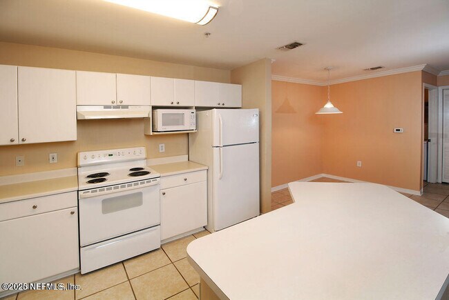 Building Photo - 3591 Kernan Blvd S