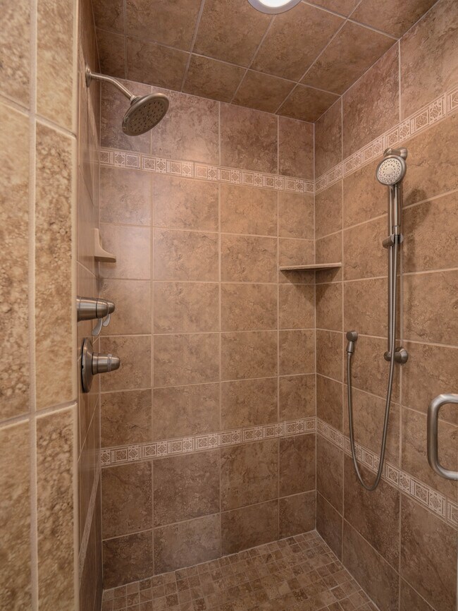 Building Photo - 972 Hawkshead St