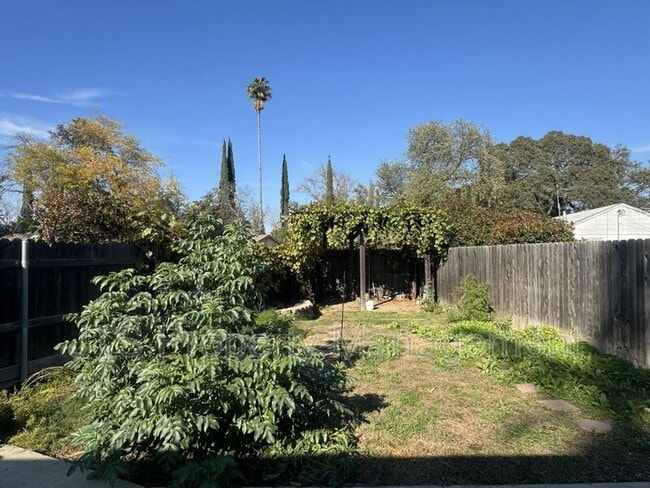 Building Photo - 3107 Del Paso Blvd