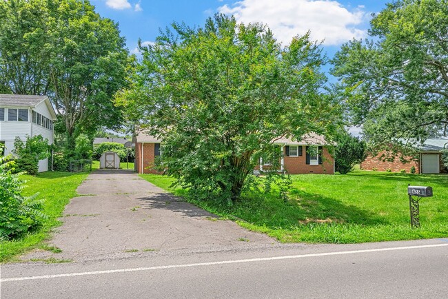 Primary Photo - 3 Bedroom Pet Friendly Home For Rent!
