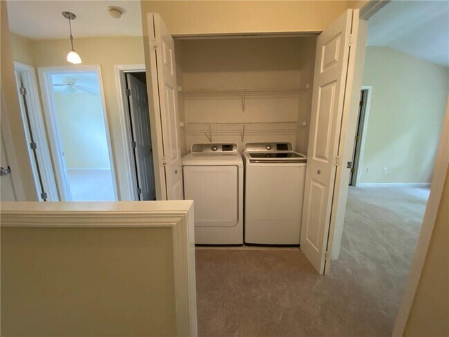 Building Photo - 1285 Kilmington Ct