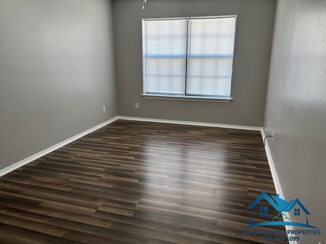 Building Photo - 2809 Ricks Dr