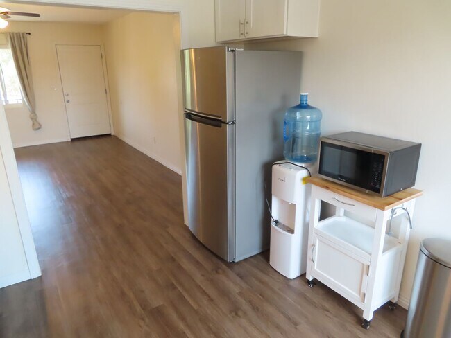 Building Photo - Renovated Two Bedroom Apartment in La Mesa