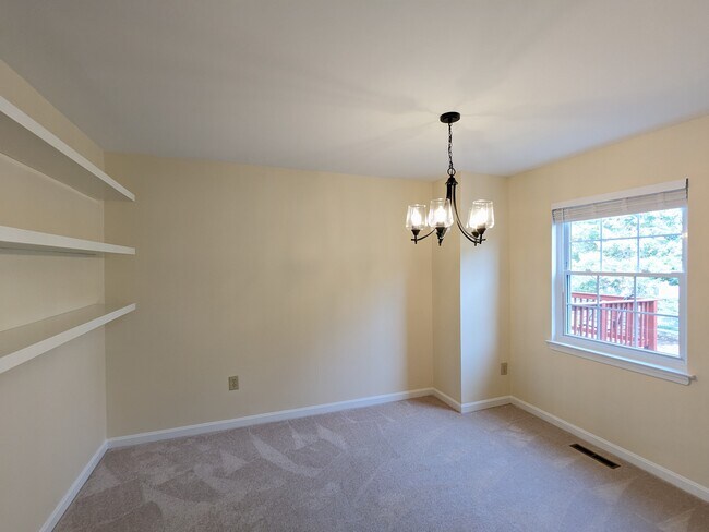 dining room - main level - 3574 Lowlen Ct