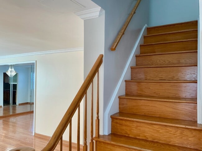 Building Photo - 306 Jefferson Ave