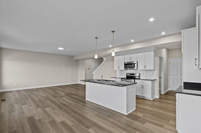 Building Photo - 824 Copley Pointe Dr