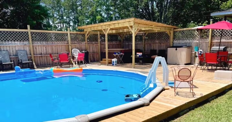 Building Photo - 1881 Livingston Chapel Rd