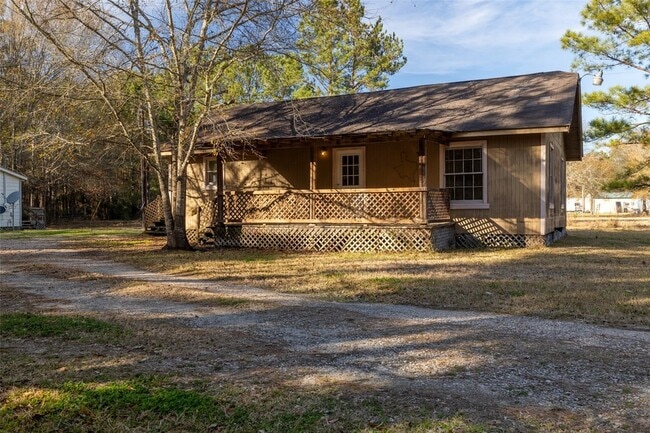 Building Photo - 2407 County Rd 2235