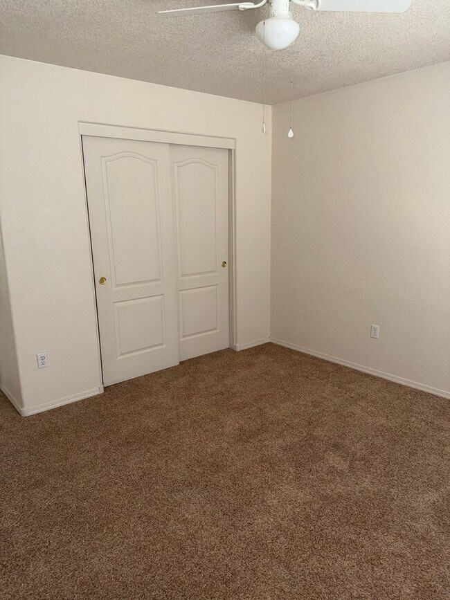 Building Photo - 3601 Oasis Springs Rd NE