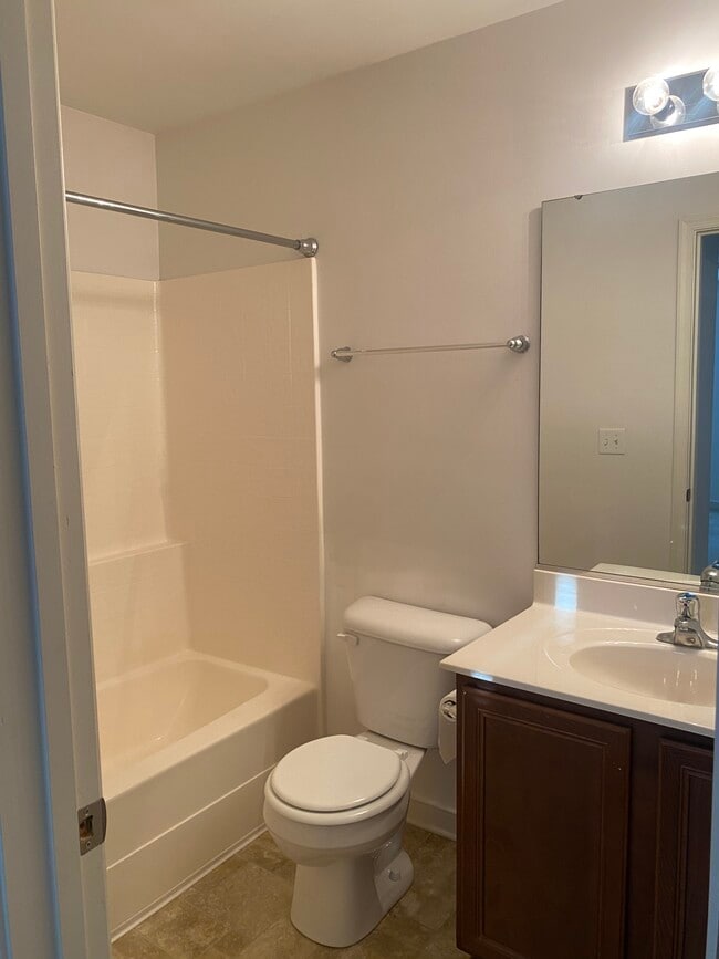 Building Photo - 72 Zenith Loop