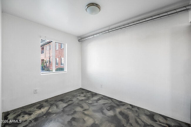 Building Photo - 3601 N 15th Ave