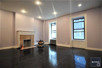 Building Photo - 18 West 37th Street