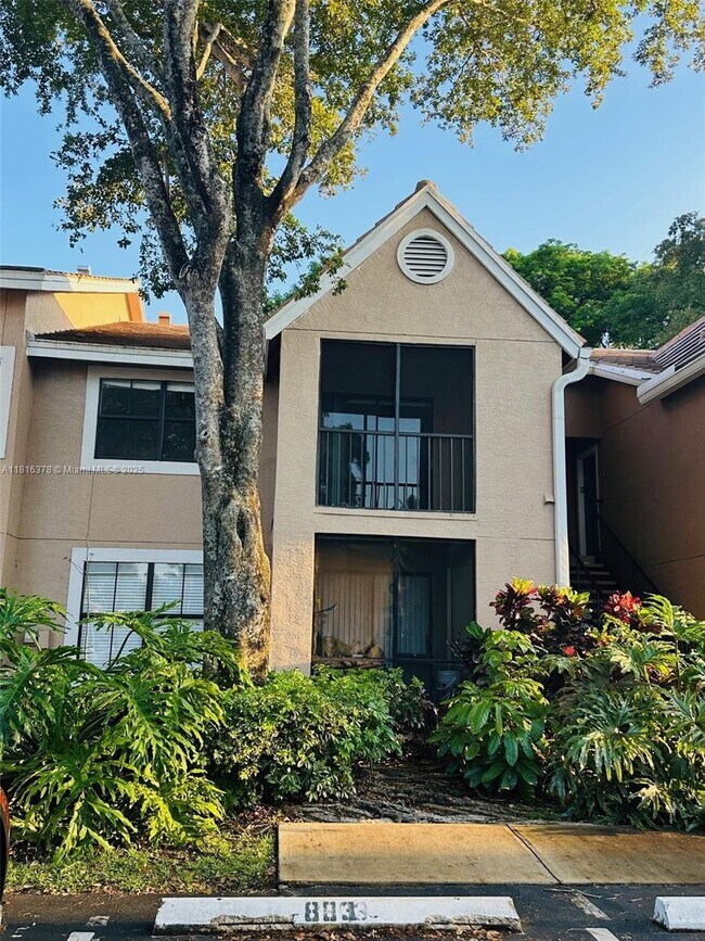 Building Photo - 15680 SW 106th Ln