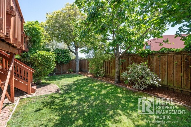 Building Photo - Beautiful North Berkeley Craftsman with Bay View