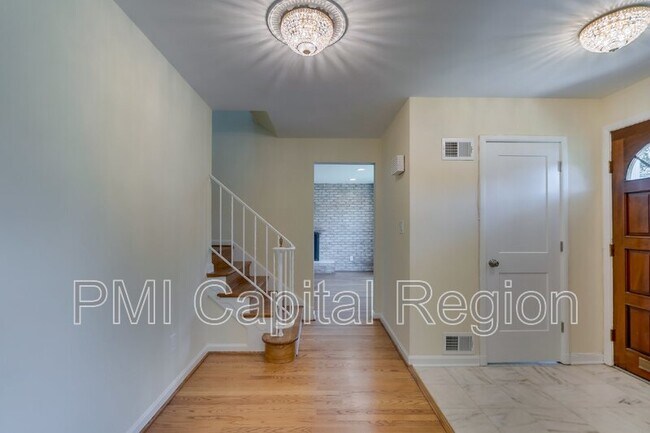 Building Photo - 7021 Whittier Blvd
