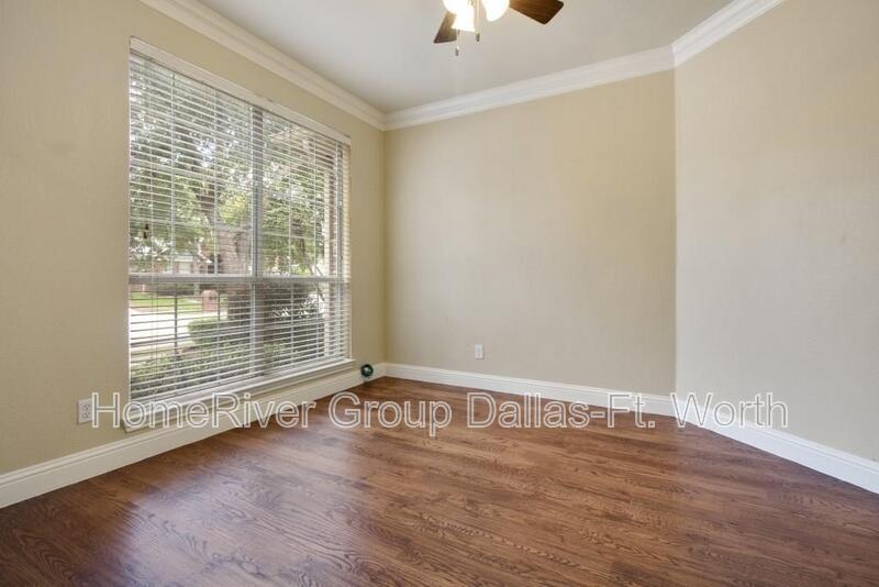 Building Photo - 2527 Windgate Dr