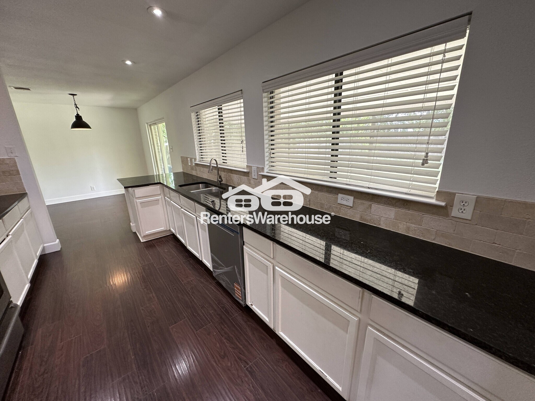 Building Photo - 1305 Bradbury Ln
