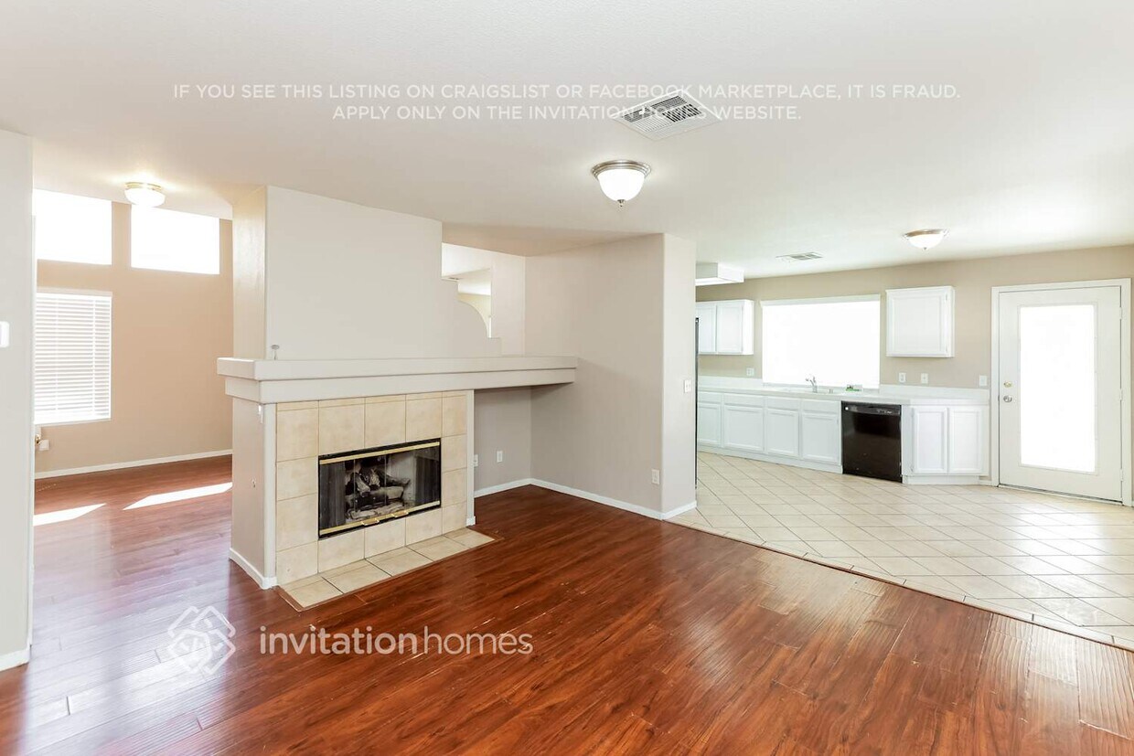 Building Photo - 1733 Sierra Valley Way