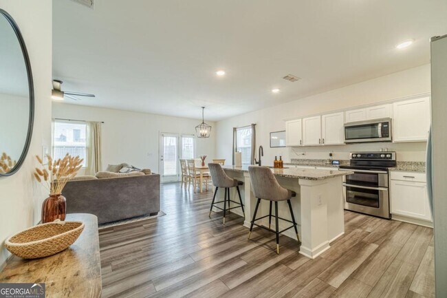 Building Photo - 222 Knightsbridge Ln