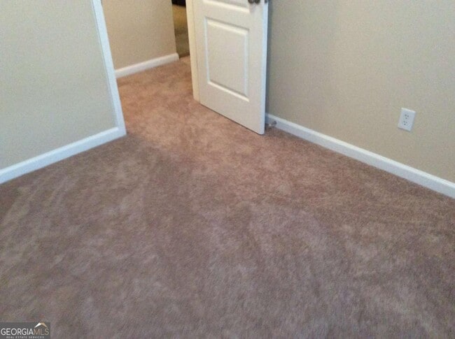 Building Photo - 4015 Yellow Pine Ct