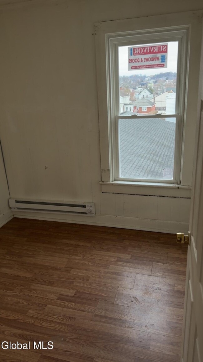 Building Photo - 96 Myrtle Ave