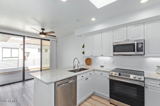 Building Photo - 7222 E Gainey Ranch Rd