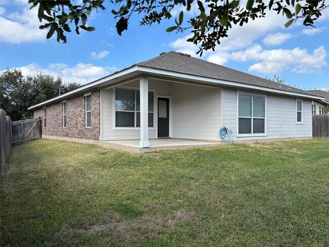 Building Photo - 1717 Bowerton Dr