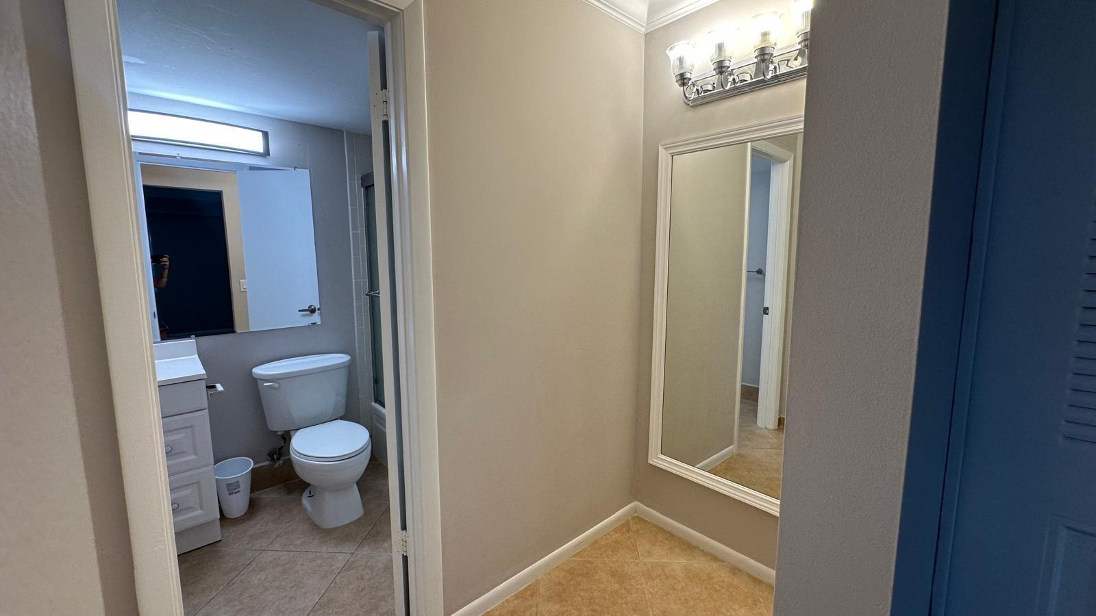 Building Photo - 3300 W Rolling Hills Cir