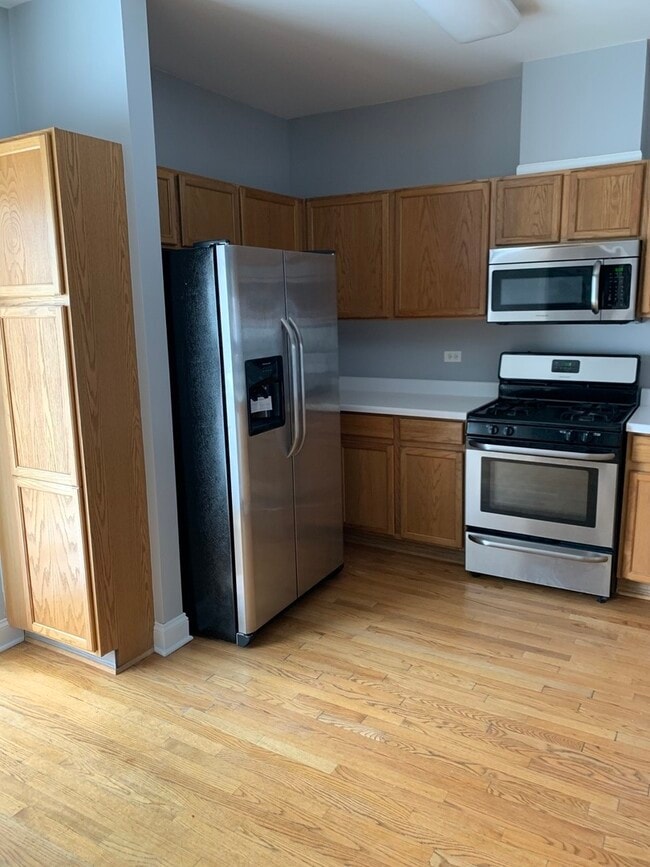 Building Photo - 3442 Ravinia Cir