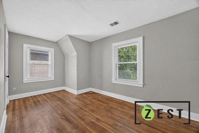 Building Photo - 3496 Courville St