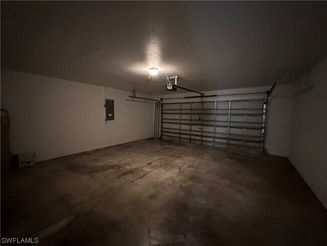 Building Photo - 3015 40th St SW