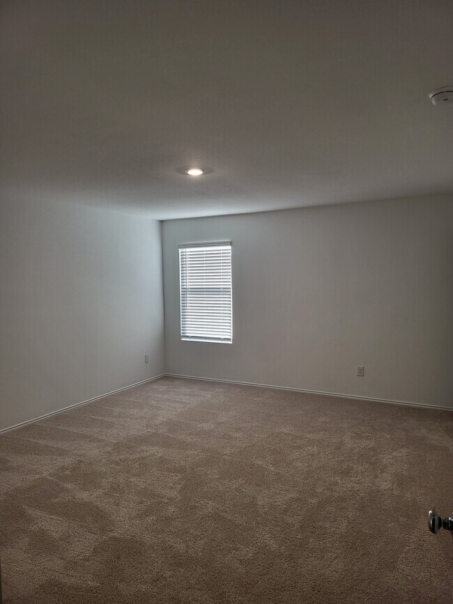 Primary Bedroom - 6020 Sumlin Way