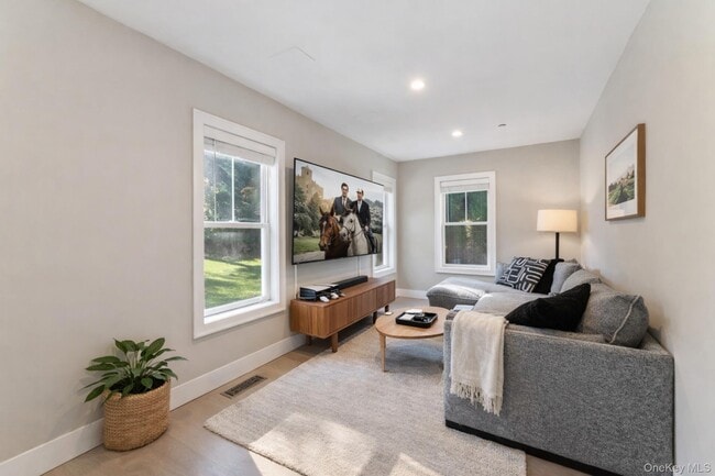 Building Photo - 22 E Clinton Ave