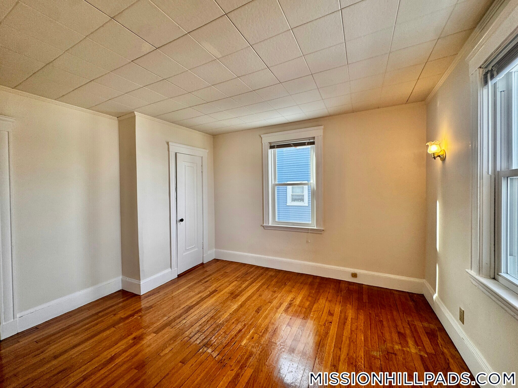 Building Photo - 155-157 Hillside St.