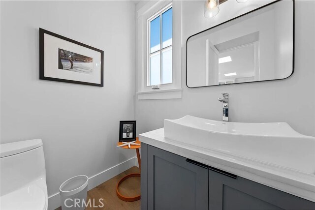 Building Photo - 309 Crest Dr