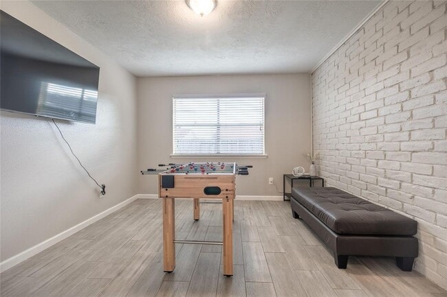 Building Photo - 9907 Towne Tower Ln