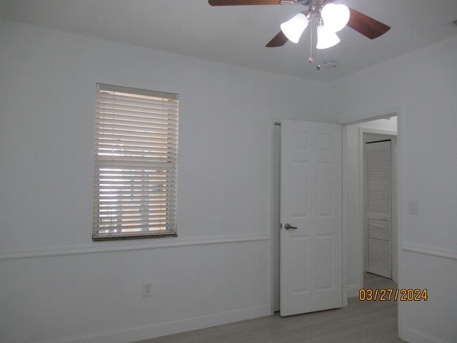 Building Photo - 4245 SW 7th St