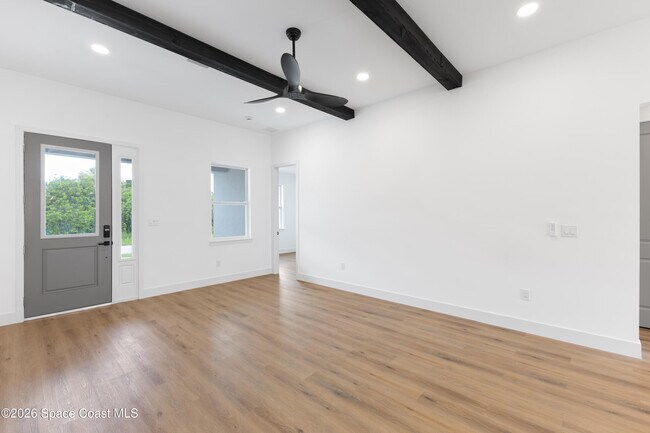 Building Photo - 1133 Hanover Ave